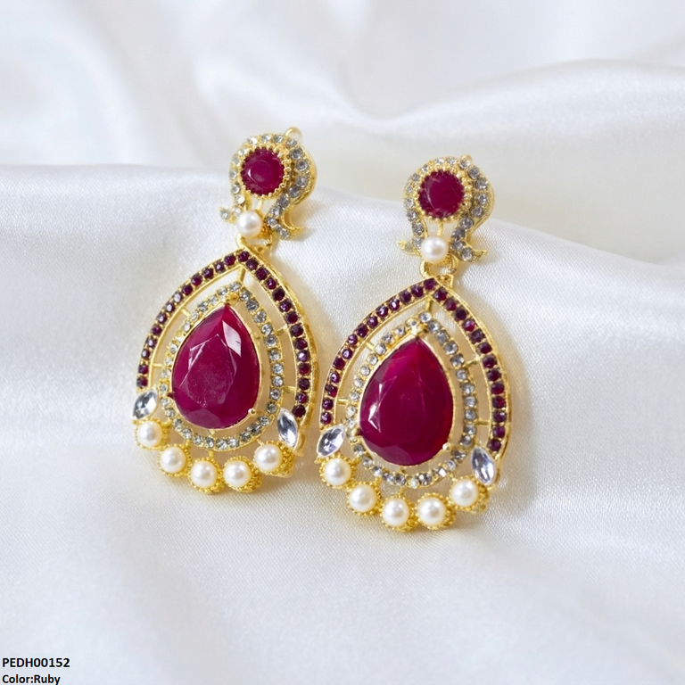 Round Pearl Tear Drop Earring
