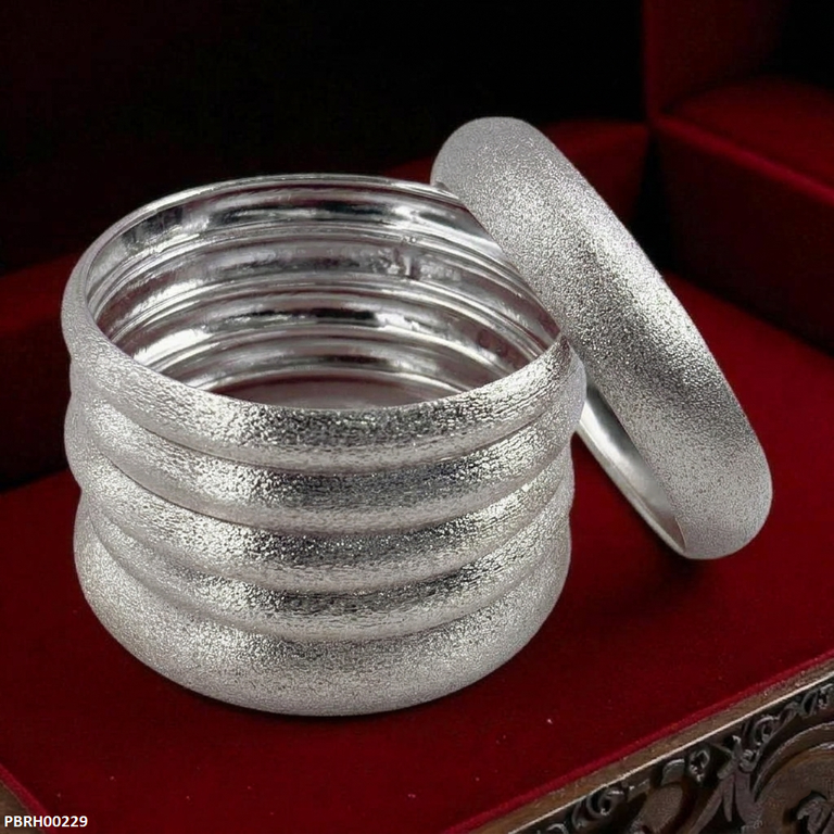 Round Plane Silver Bangles