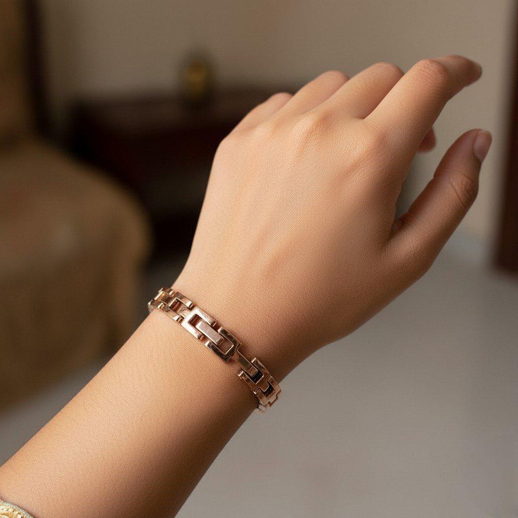 Round Link Chain Women Watch