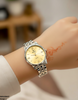 Round Dial Women's Watch