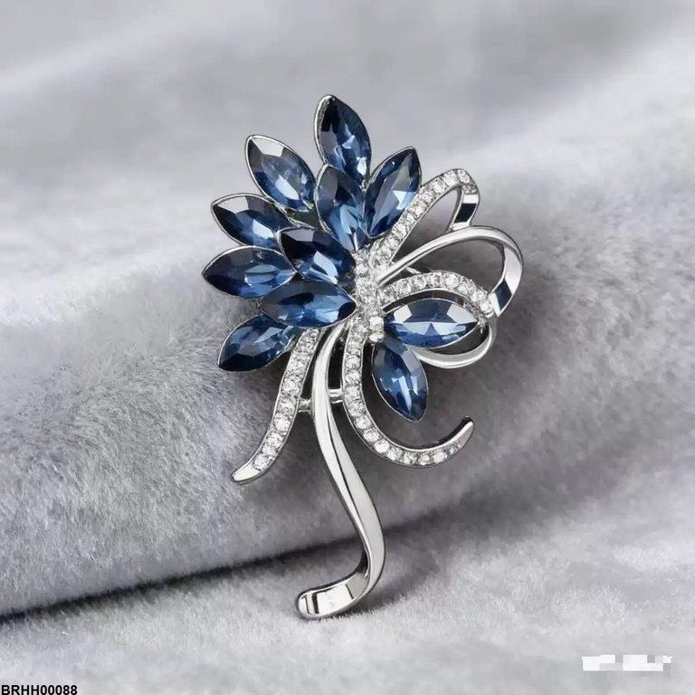 Flower Marquise Stone Broach