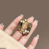 Oval Pearl Broach