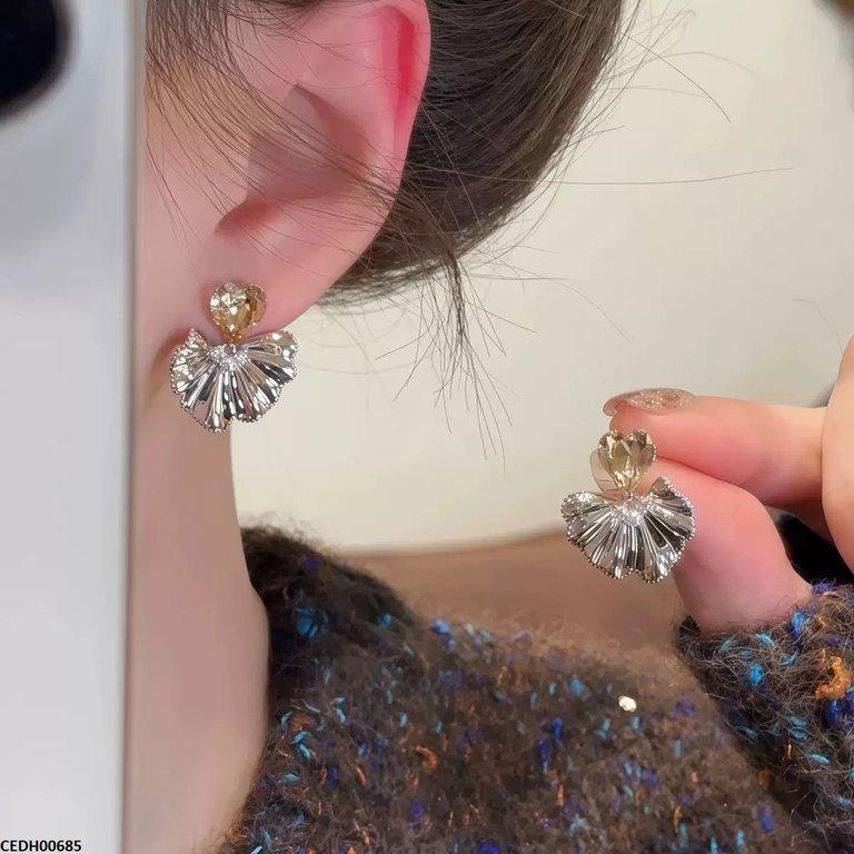 Heart Laef Drop Earring