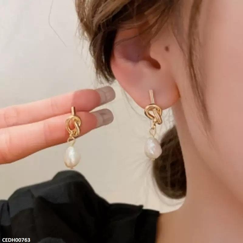 Pearl Drop Earrings