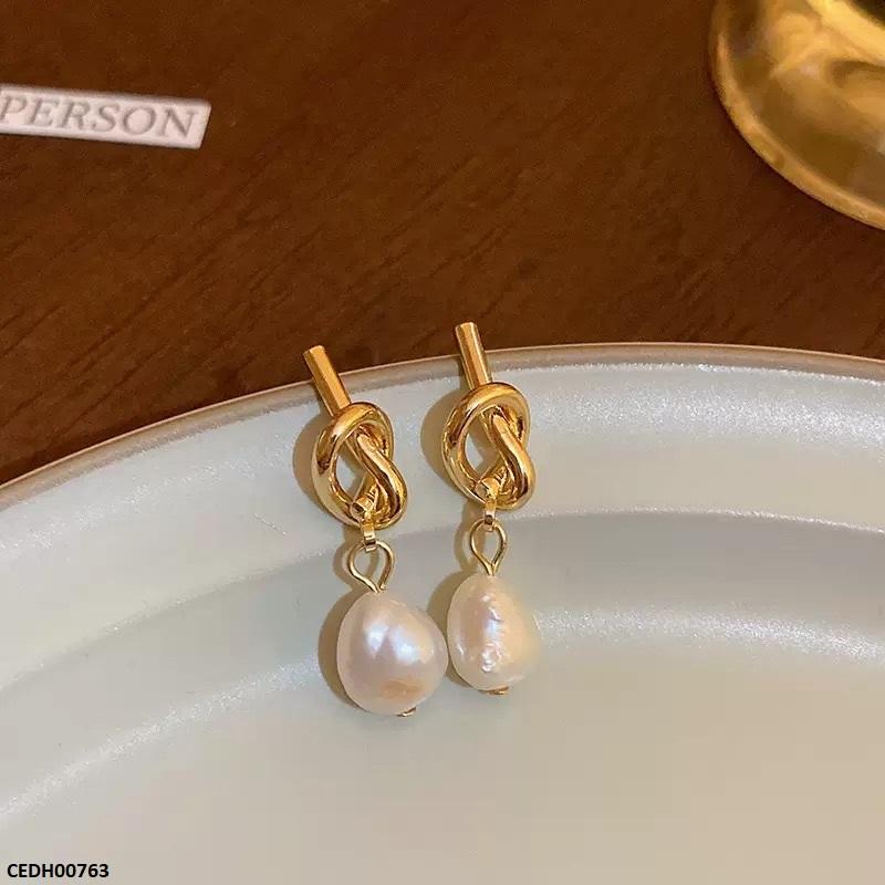 Pearl Drop Earrings