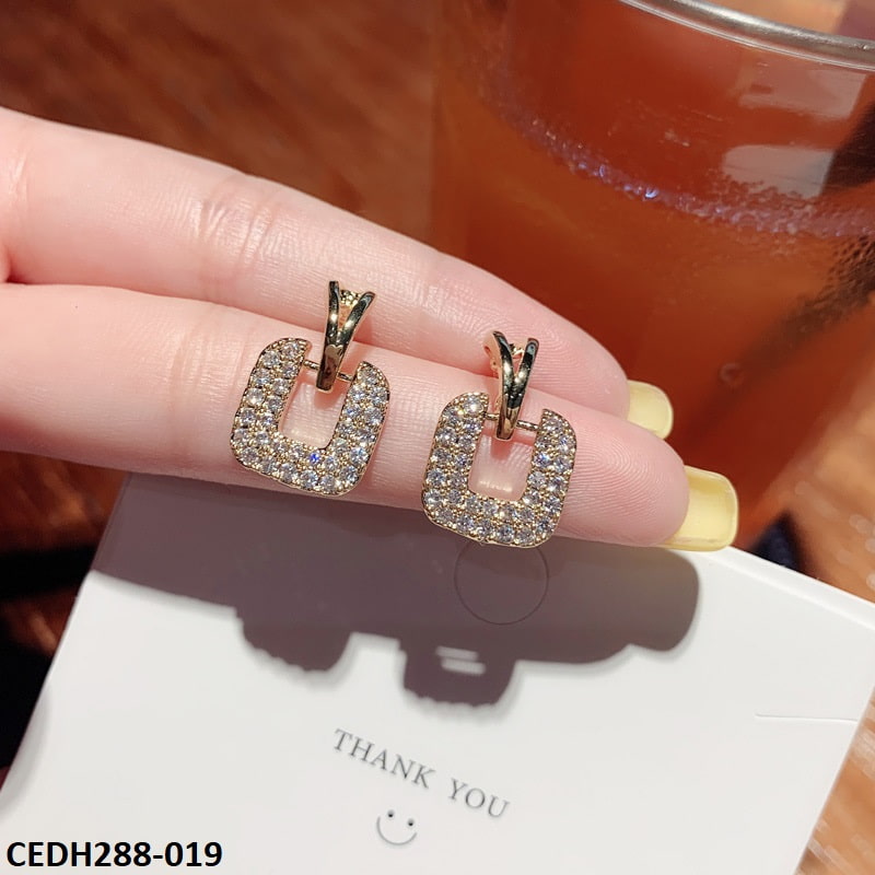 Tear Square Drop Earrings Pair