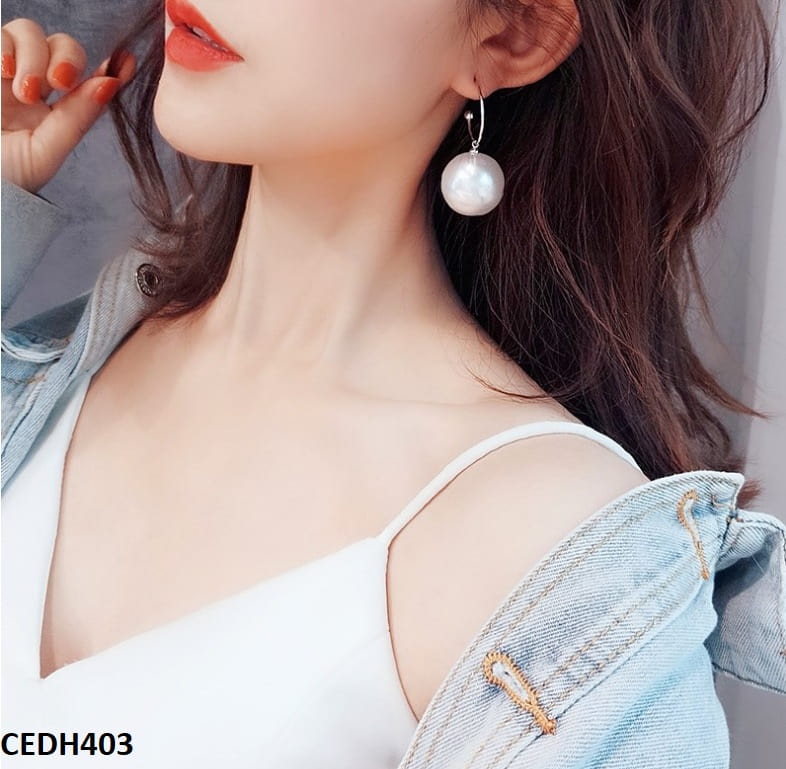 Pearl Drop Earrings Pair