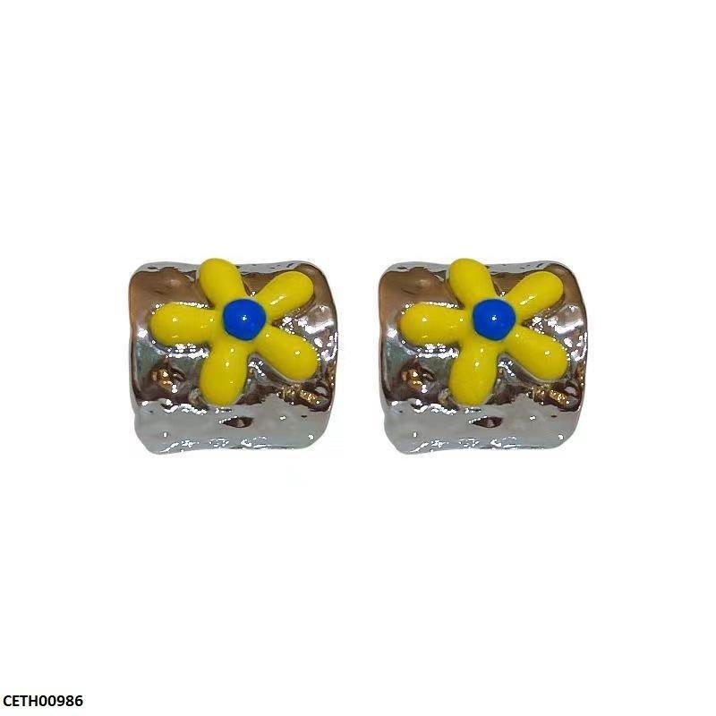 Painted Flower Tops Pair