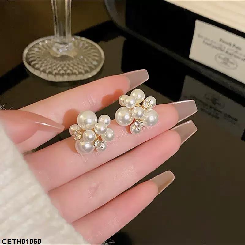 Round Pearl Tops Pair