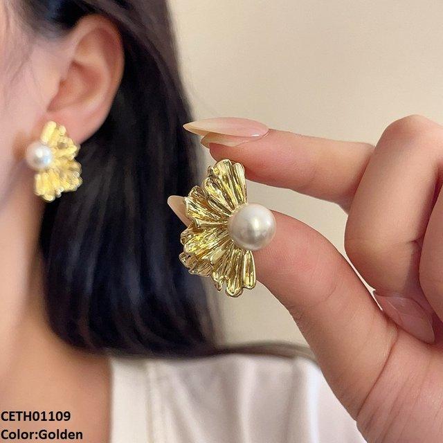 Half Flower Pearl Tops Pair