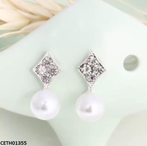 Pearl Tops Pair