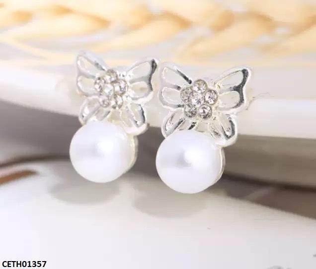 Butterfly Pearl Tops Pair