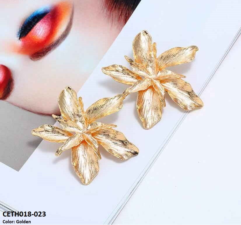 Edge Layer Flower Stud Tops Pair