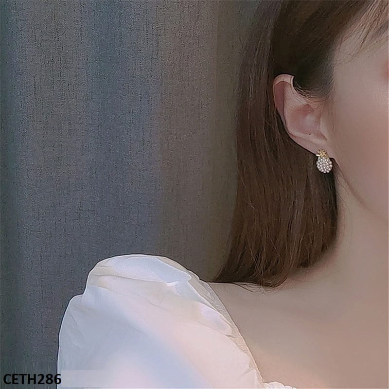 Pearl Pineapple Stud Tops Pair