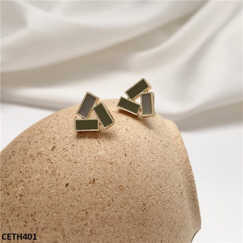 Painted 3 Baguette Triangle Stud Tops Pair