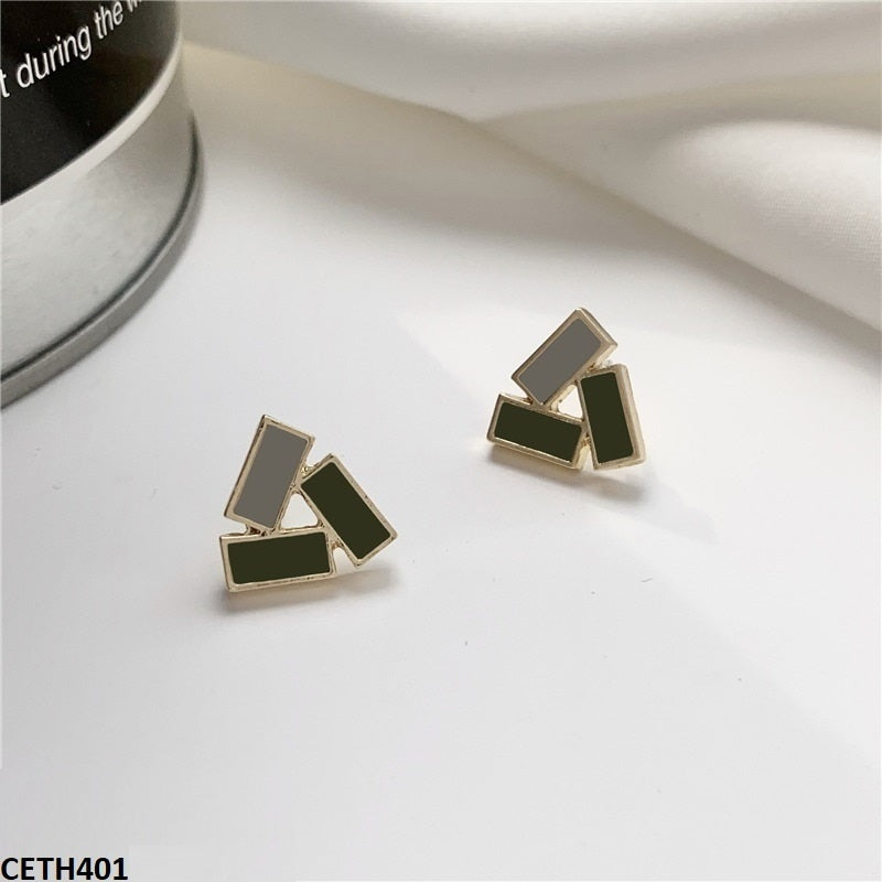 Painted 3 Baguette Triangle Stud Tops Pair