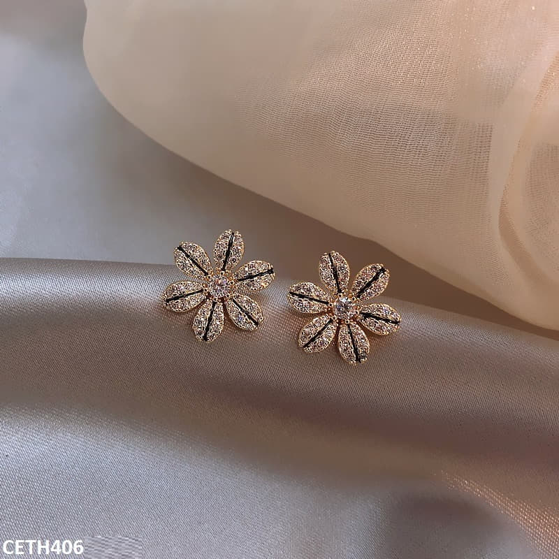 Flower Stud Pair