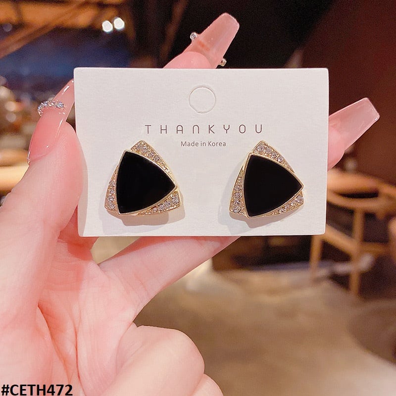 Triangle Ear Tops Pair