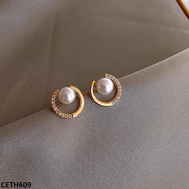 C-Pearl Stud Tops