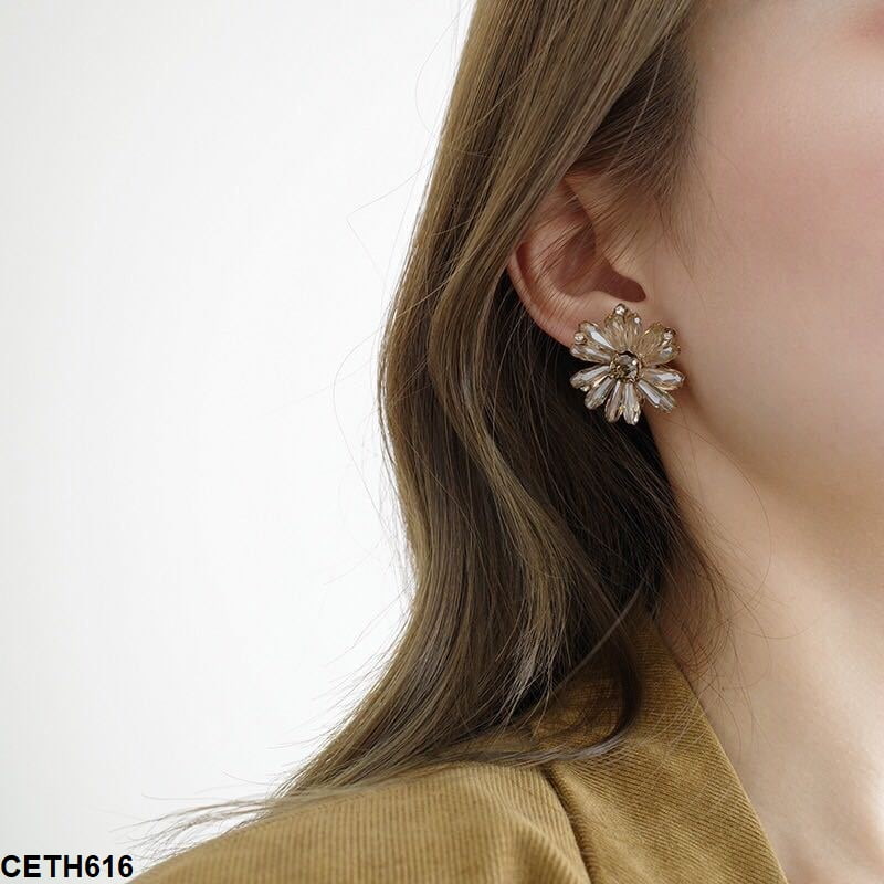 Flower Ear Tops Pair