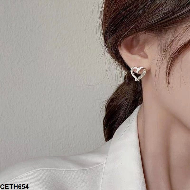 Heart Ear Tops Pair