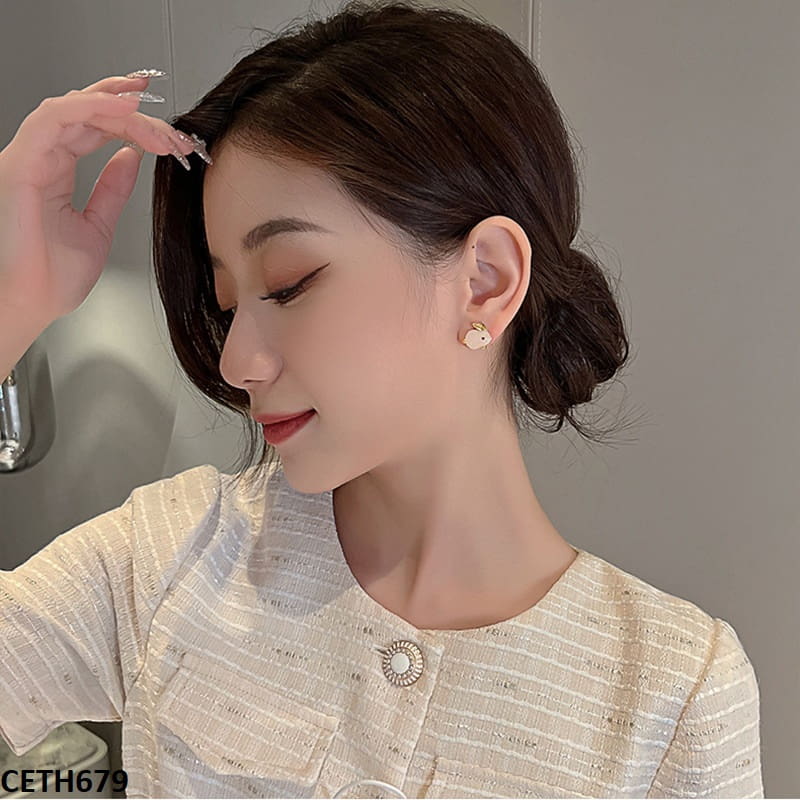 Rabbit Stud Tops Pair