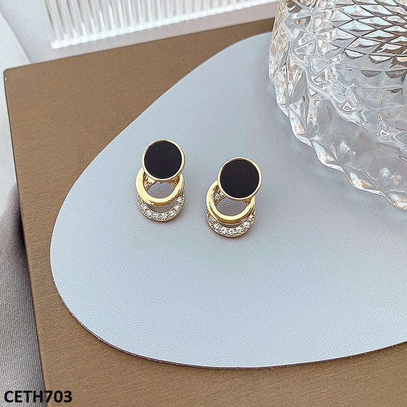 Black Layered Circle Tops Pair
