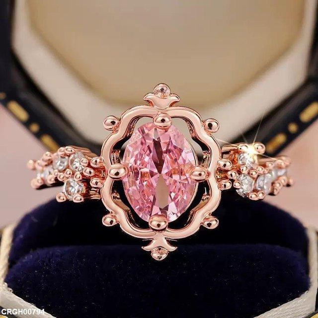 Oval Crown Ring