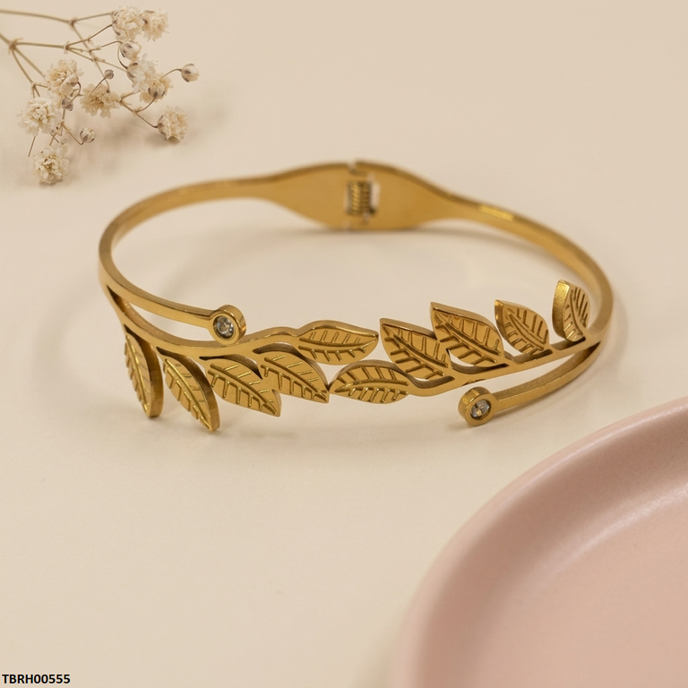 Round Leaf Stainless Steel Bracelet Adjustable