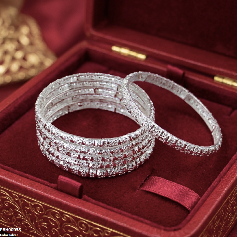 Zareen Royale Bangles