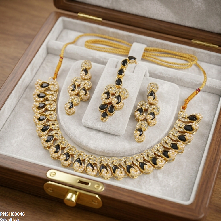 Tera Stones Necklace Set