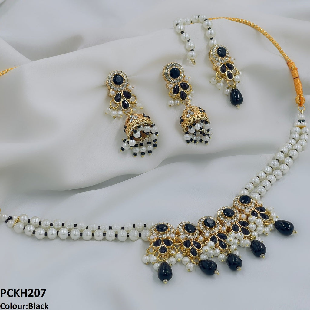 Circle/Tear Pearl Drop Choker Set