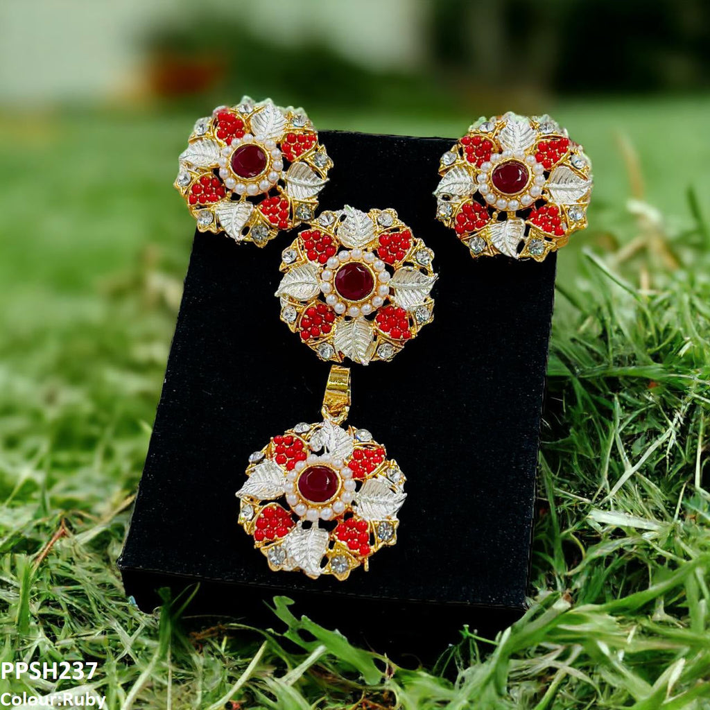 Flower Pendant Set