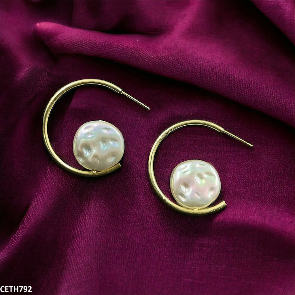 Round Beat Open Hoop Tops Pair
