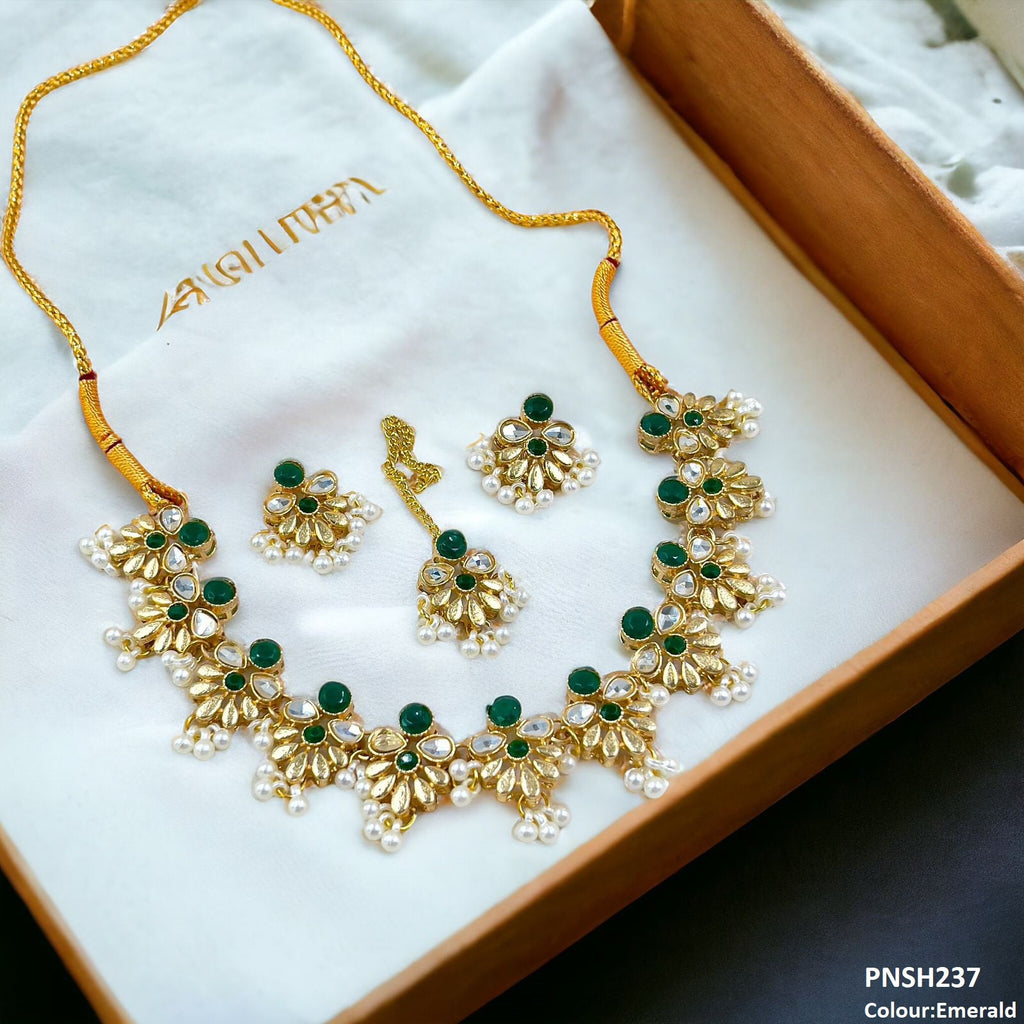 Tear/Flower Necklace Set