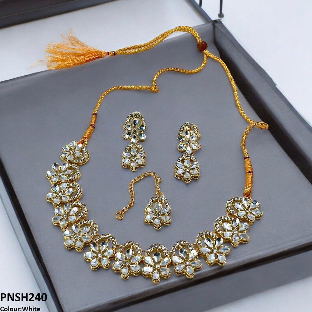 Flower Tear Stone Necklace Set