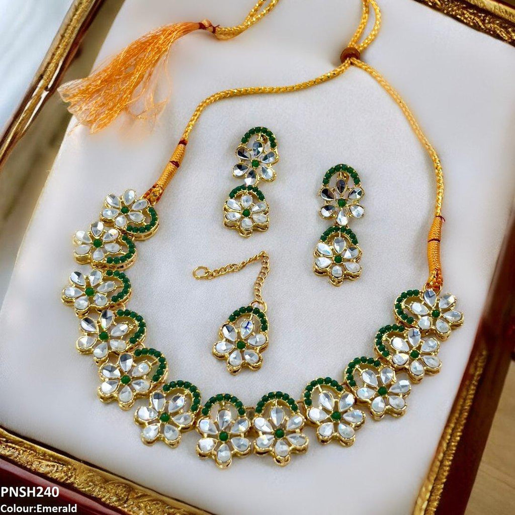 Flower Tear Stone Necklace Set