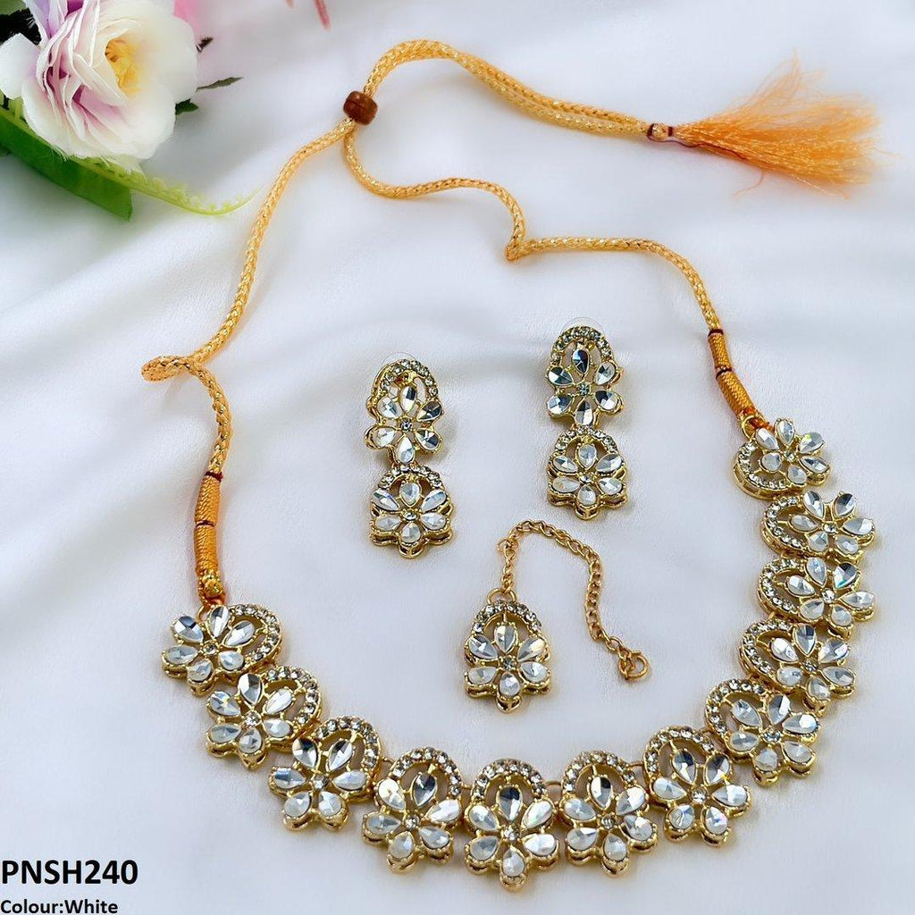 Flower Tear Stone Necklace Set