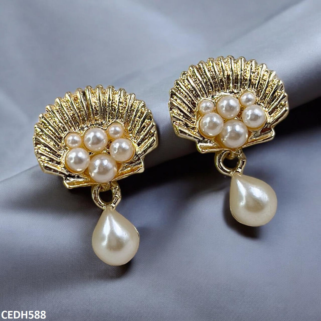 Shell Pearl Drop Earrings