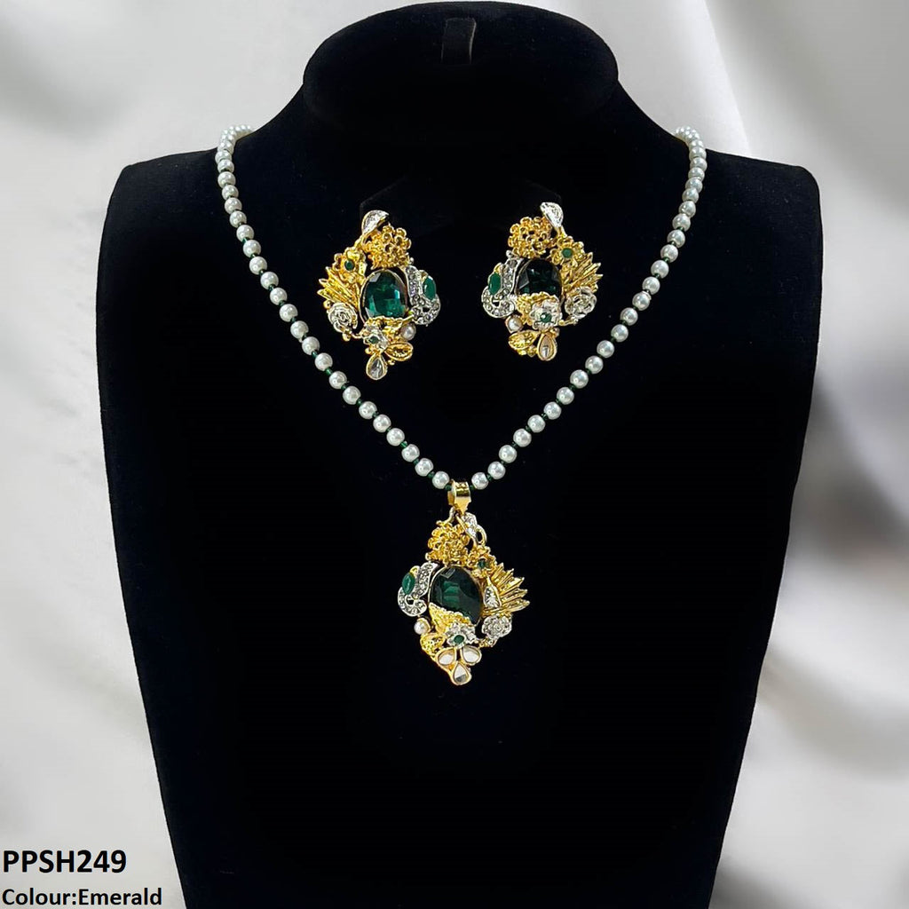 Oval/Tear Pendant Set