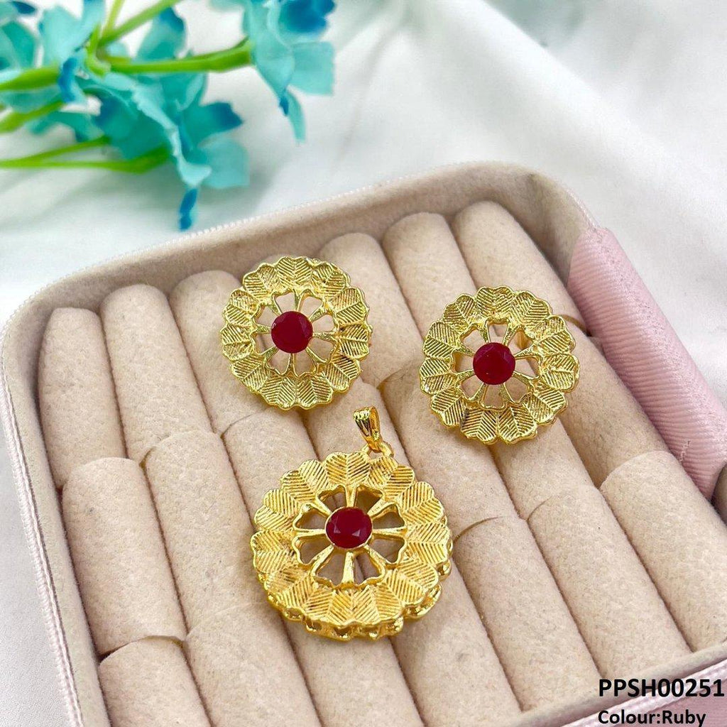 Round Flower Pedant Set