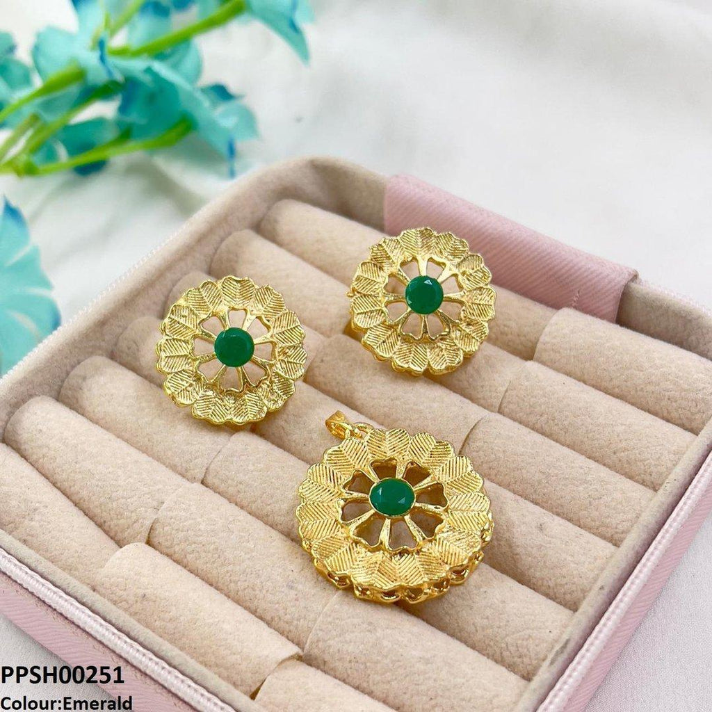 Round Flower Pedant Set