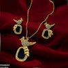 Sparrow Pendant Set