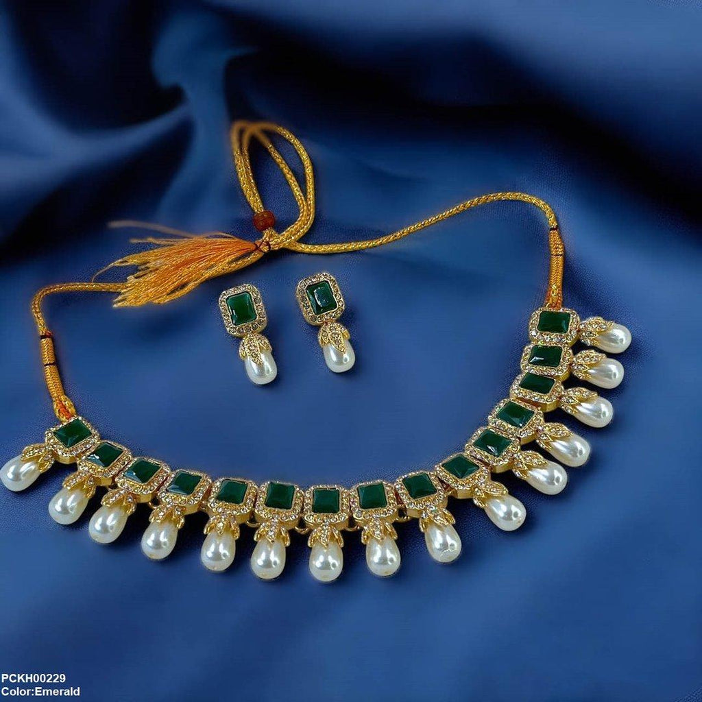Rectangle Pearl Choker Set