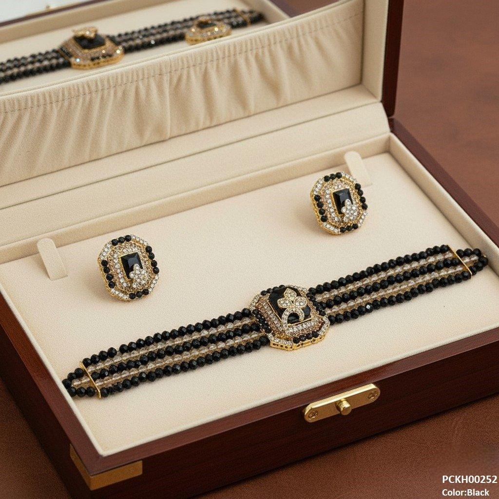 Square/Leaf Choker Set