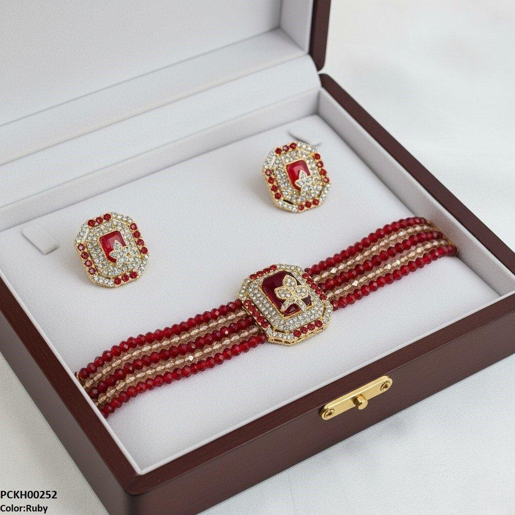 Square/Leaf Choker Set