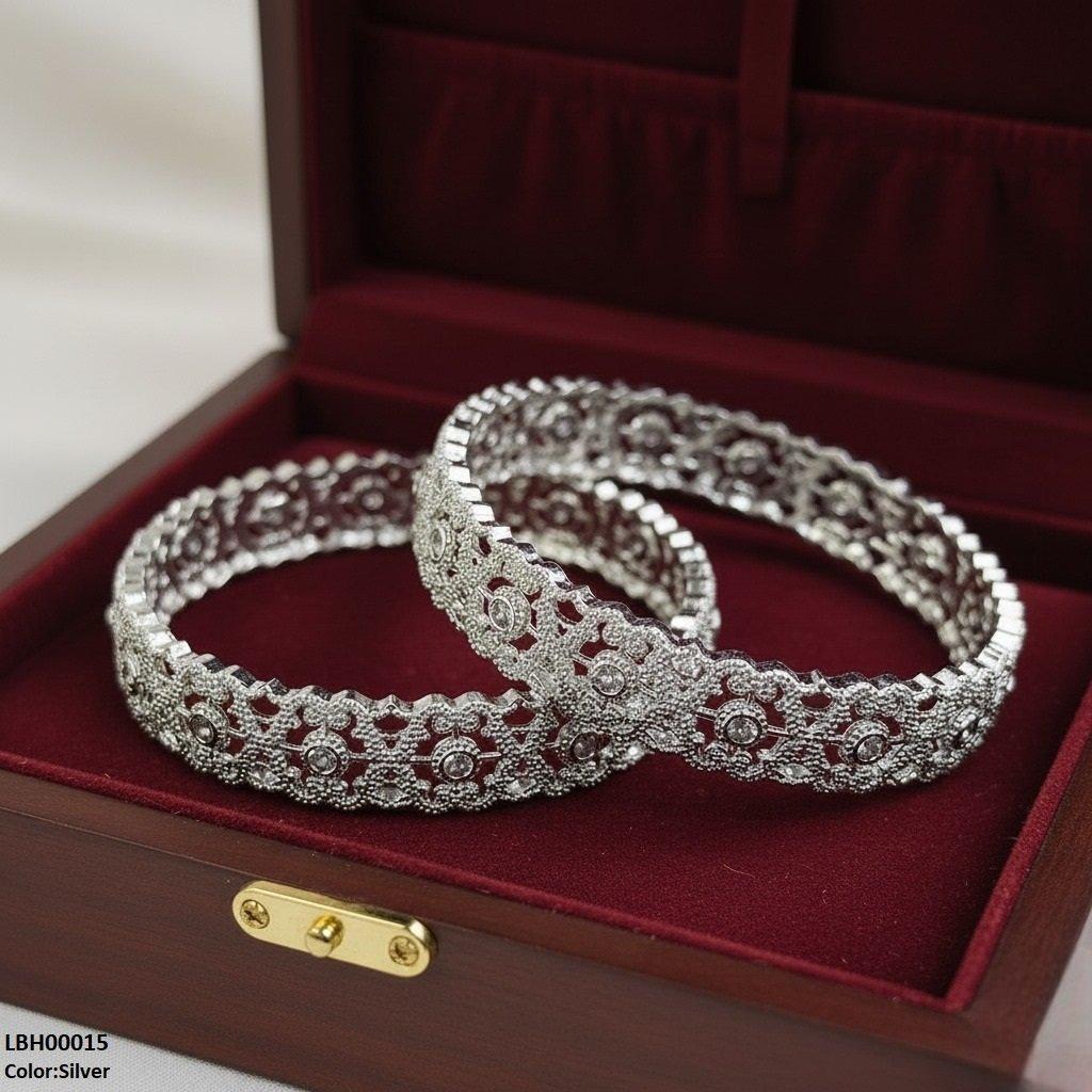 Round Stone Bangle Set