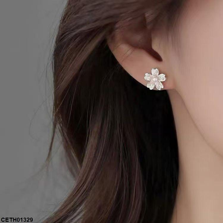 Pearl Flower Tops Pair