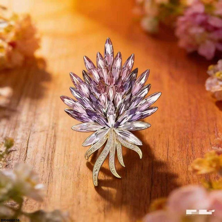 Flower Zircon Broach