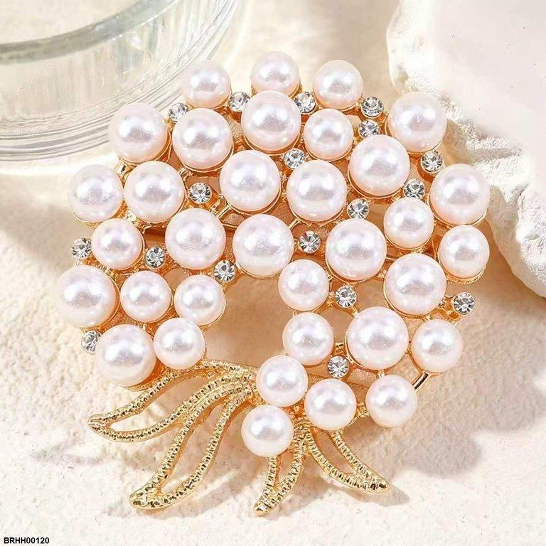 Pearl Round Zircon Broach